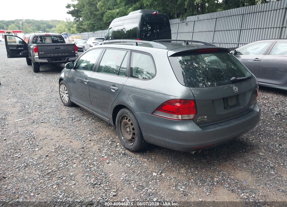 2010 VOLKSWAGEN JETTA S VIN: 3VWKZ7AJ3AM623350