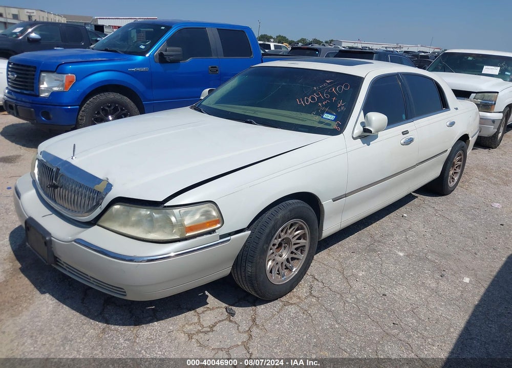 2006 LINCOLN TOWN CAR SIGNATURE LIMITED VIN: 1LNHM82W06Y622417