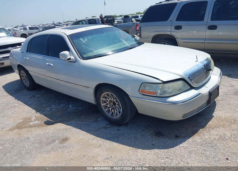 2006 LINCOLN TOWN CAR SIGNATURE LIMITED VIN: 1LNHM82W06Y622417