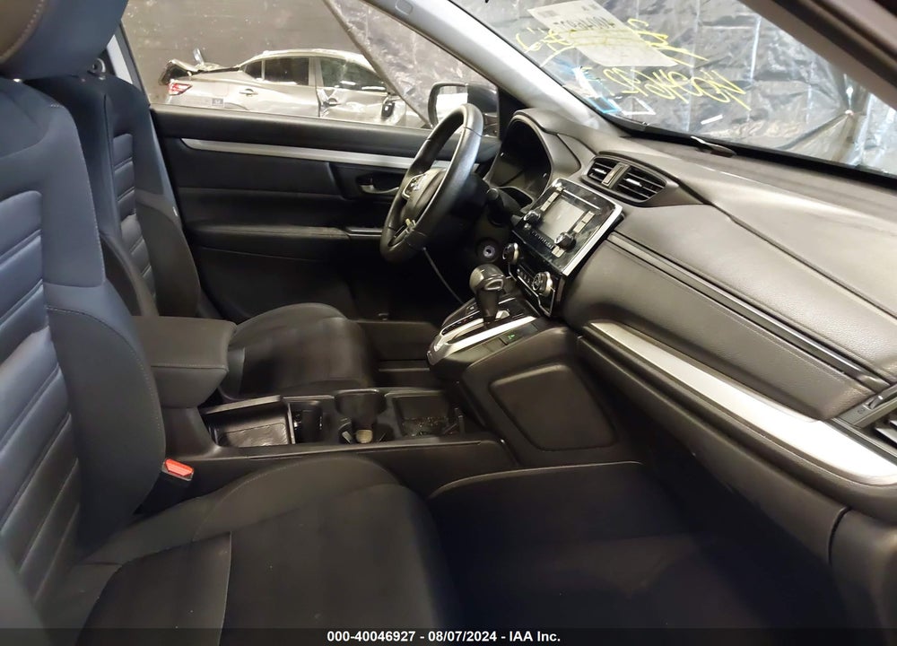 2019 HONDA CR-V LX VIN: 2HKRW6H38KH213548