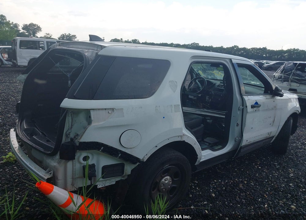 2018 FORD POLICE INTERCEPTOR UTILITY VIN: 1FM5K8AR6JGA37117