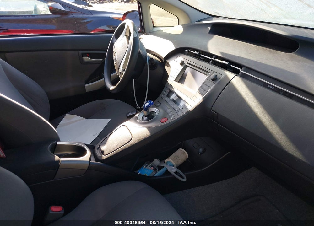 2015 TOYOTA PRIUS VIN: JTDKN3DU8F0467183