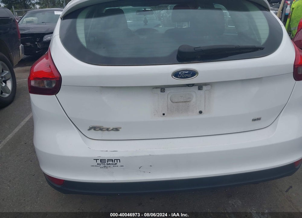 2016 FORD FOCUS SE VIN: 1FADP3K21GL319600