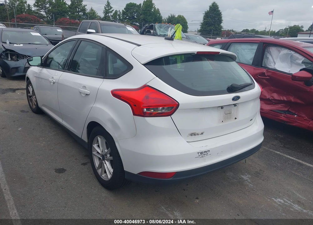 2016 FORD FOCUS SE VIN: 1FADP3K21GL319600