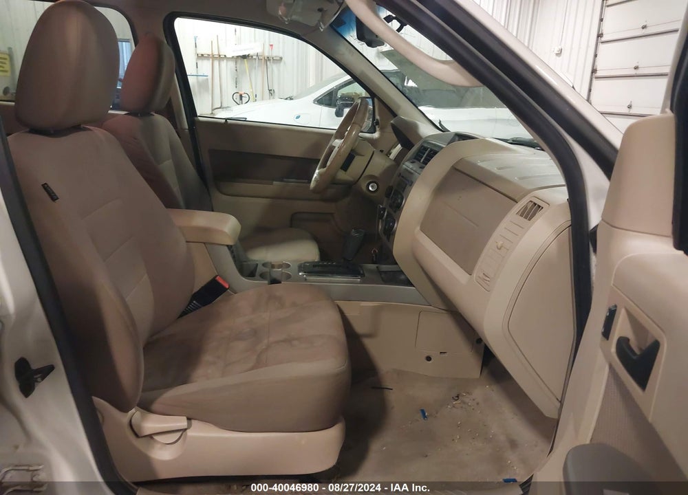 2009 FORD ESCAPE XLT VIN: 1FMCU93G09KB93102