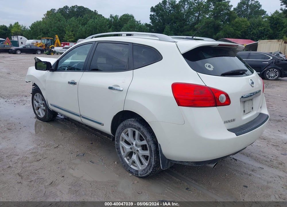 2013 NISSAN ROGUE SV W/SL PKG VIN: JN8AS5MT3DW008102
