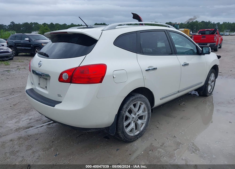 2013 NISSAN ROGUE SV W/SL PKG VIN: JN8AS5MT3DW008102
