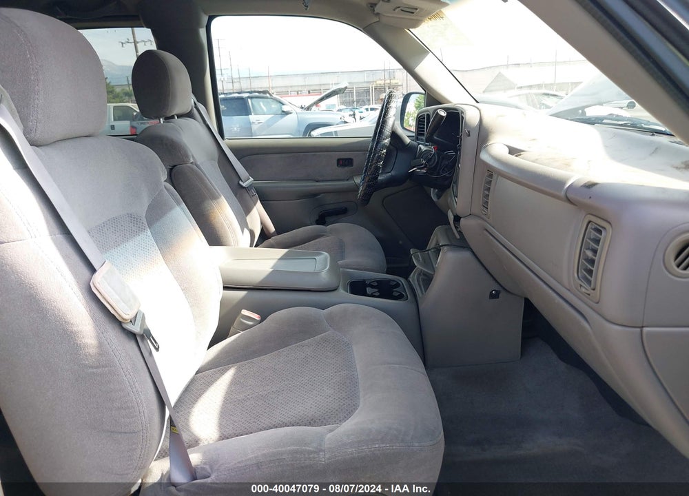 2000 CHEVROLET SILVERADO 1500 LS VIN: 2GCEC19T6Y1391428