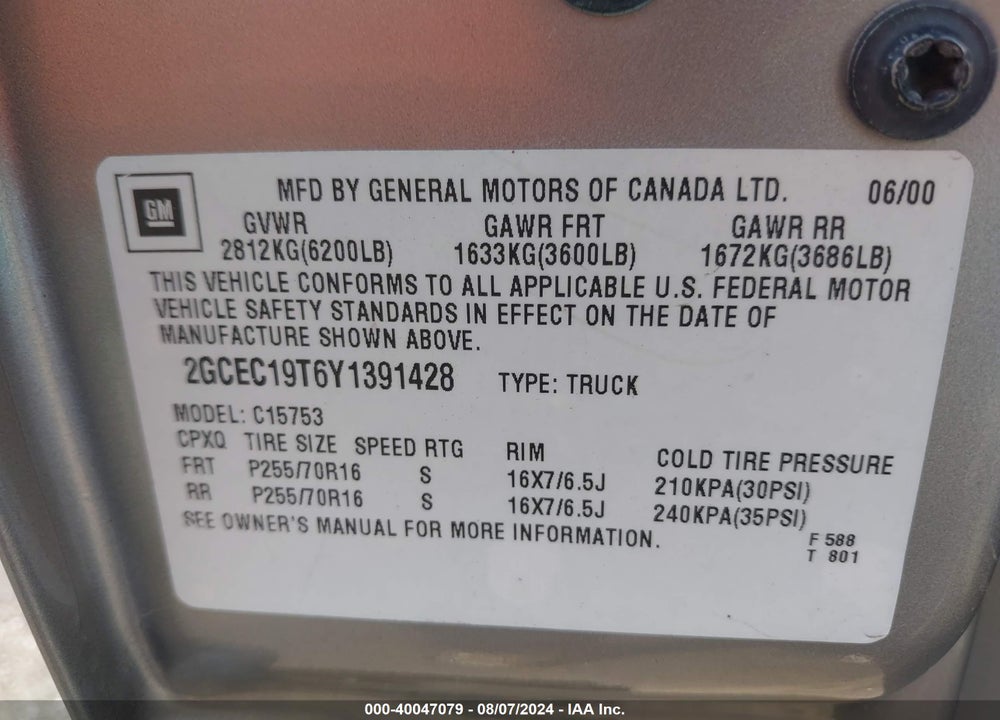 2000 CHEVROLET SILVERADO 1500 LS VIN: 2GCEC19T6Y1391428