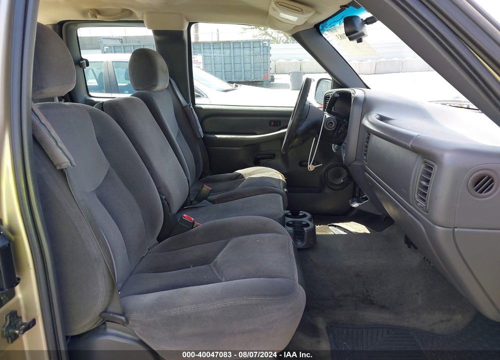 2004 GMC SIERRA 1500 VIN: 2GTEC19V841146142