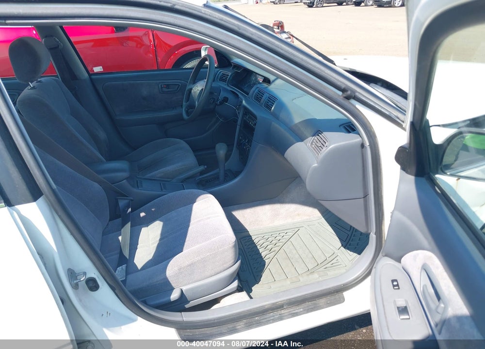 1998 TOYOTA CAMRY LE V6 VIN: JT2BF22K4W0125280