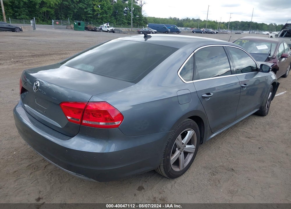 2015 VOLKSWAGEN PASSAT 1.8T LIMITED EDITION VIN: 1VWAT7A33FC111675