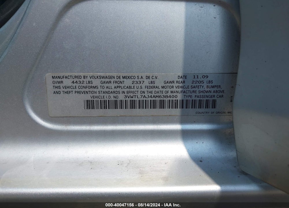 2010 VOLKSWAGEN JETTA TDI VIN: 3VWTL7AJ4AM638400