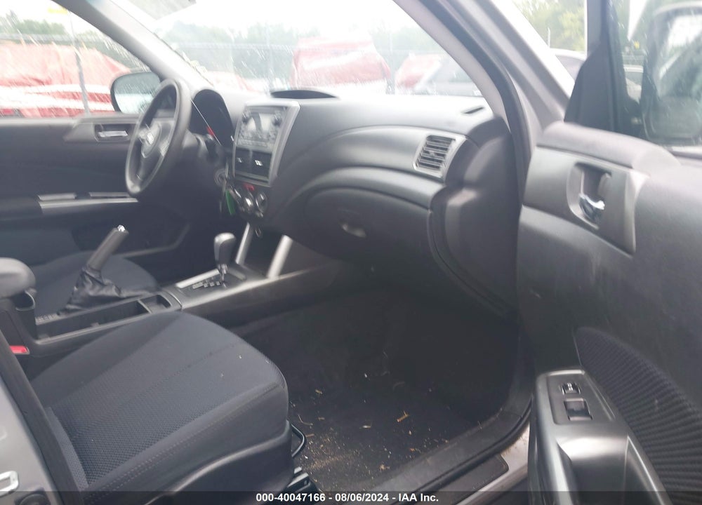 2011 SUBARU FORESTER 2.5X PREMIUM VIN: JF2SHADC0BH748877