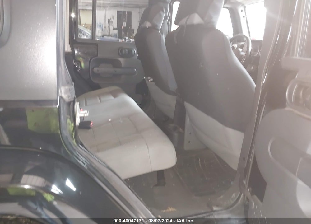2009 JEEP WRANGLER UNLIMITED SAHARA VIN: 1J4GA59169L781746
