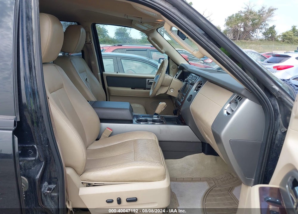 2014 FORD EXPEDITION XLT VIN: 1FMJU1H51EEF21555