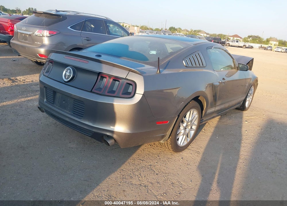 2014 FORD MUSTANG V6 PREMIUM VIN: 1ZVBP8AM2E5282315