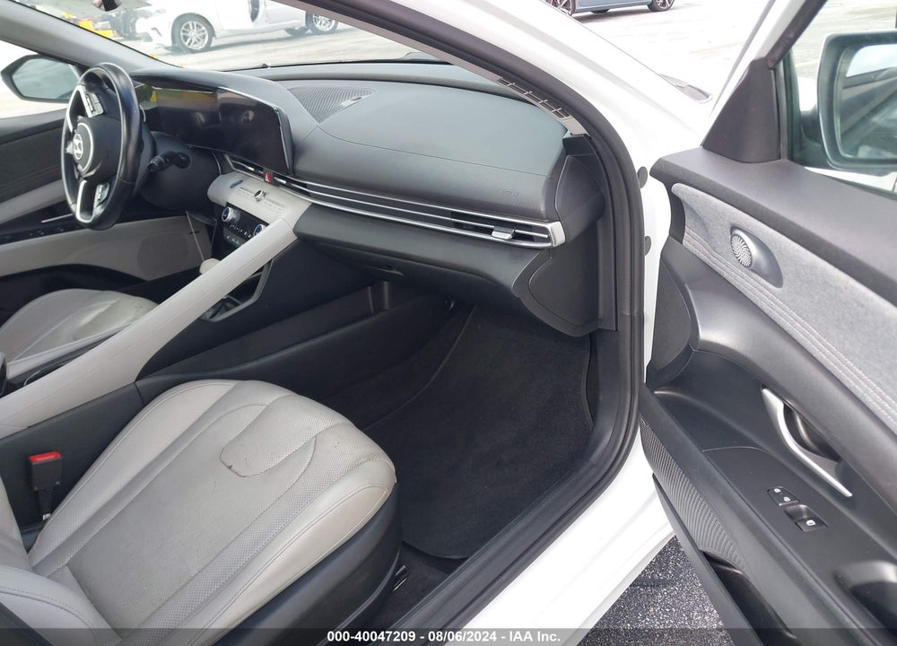 2021 HYUNDAI ELANTRA LIMITED VIN: 5NPLP4AG0MH011732