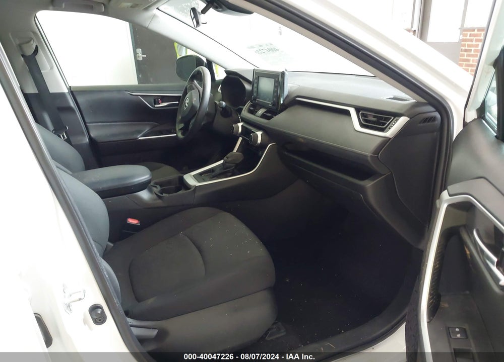 2021 TOYOTA RAV4 XLE VIN: 2T3W1RFV7MC165710