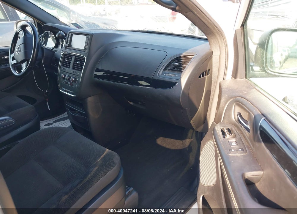 2018 DODGE GRAND CARAVAN VIN: 2C4RDGBG2JR199137