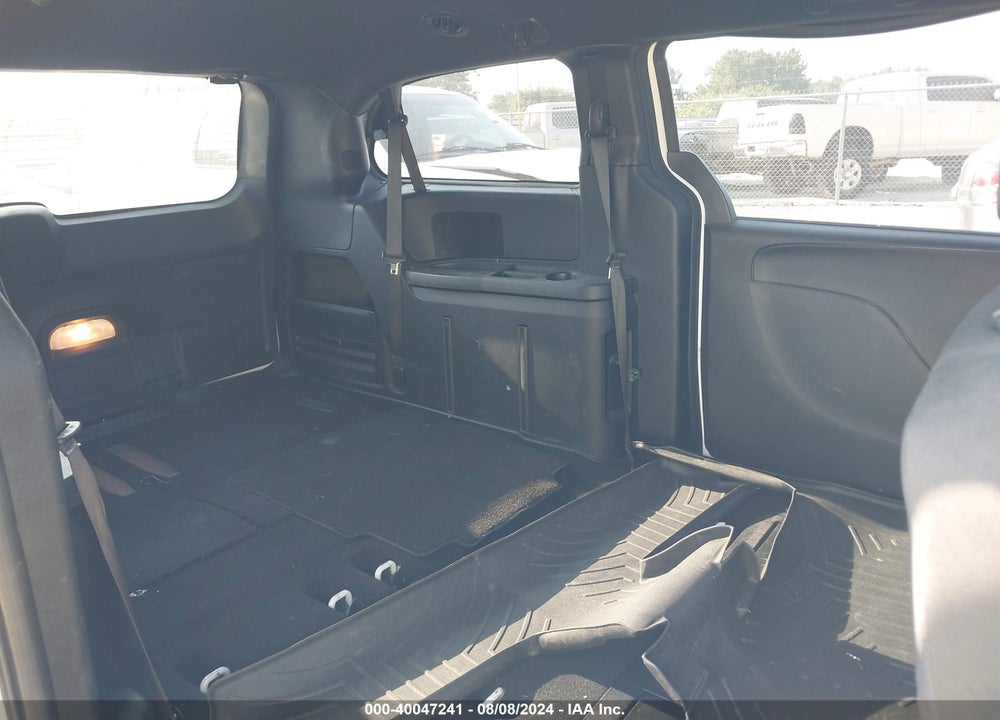 2018 DODGE GRAND CARAVAN VIN: 2C4RDGBG2JR199137