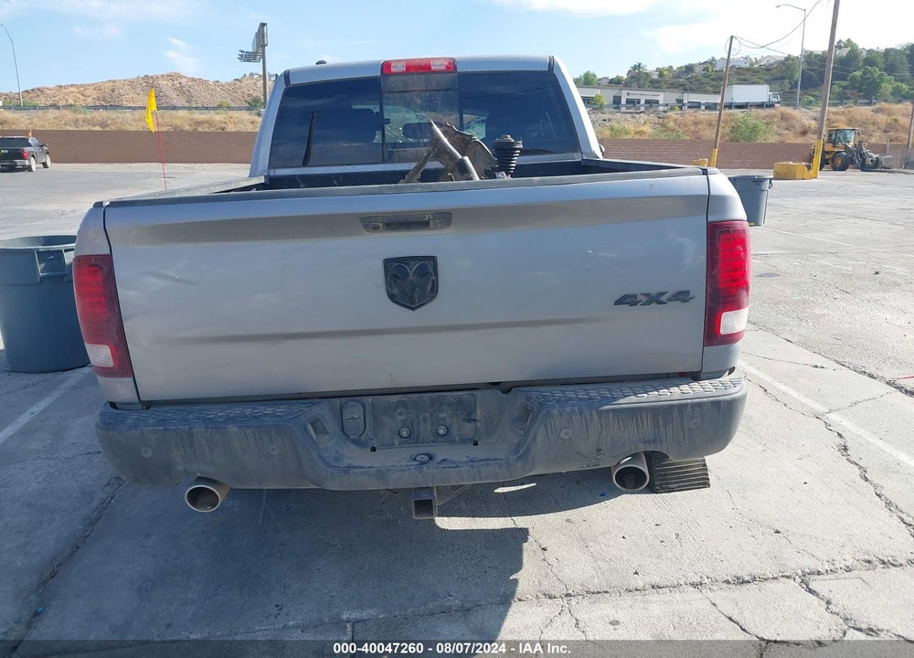 2020 RAM 1500 CLASSIC WARLOCK 4X4 5'7 BOX VIN: 1C6RR7LT3LS117910