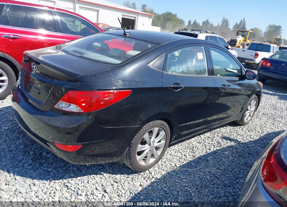 2013 HYUNDAI ACCENT VIN: KMHCU4AE1DU312051