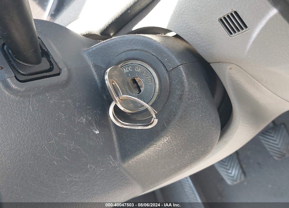 2009 KIA SPECTRA LX VIN: KNAFE221595623558