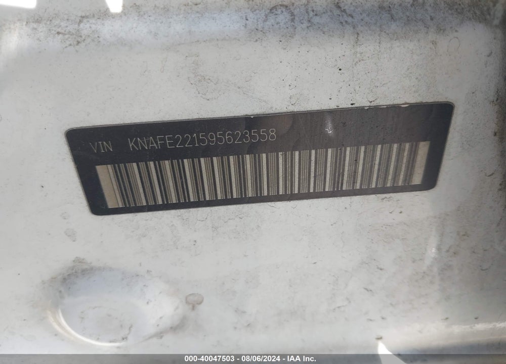 2009 KIA SPECTRA LX VIN: KNAFE221595623558