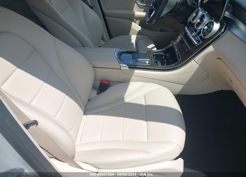 2020 MERCEDES-BENZ GLC 300 VIN: WDC0G8DB8LF730899