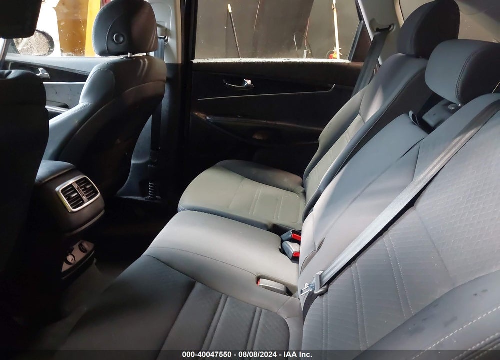 2017 KIA SORENTO 2.4L LX VIN: 5XYPGDA36HG263710