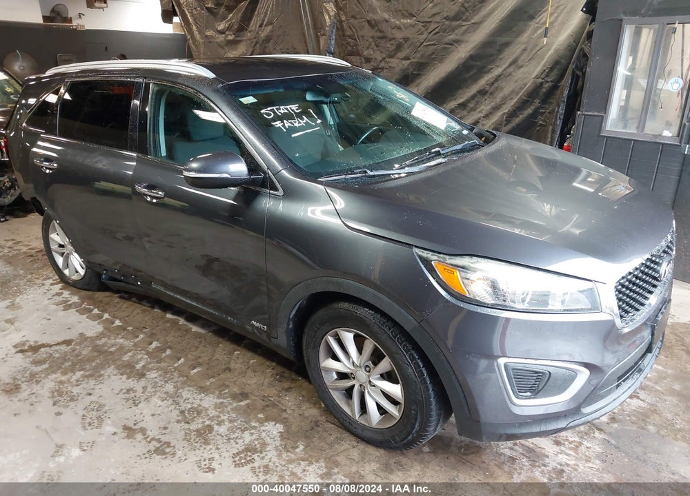 2017 KIA SORENTO 2.4L LX VIN: 5XYPGDA36HG263710