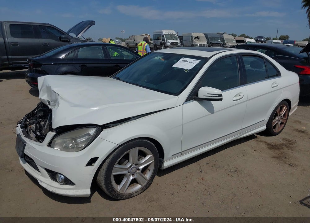 2010 MERCEDES-BENZ C 300 LUXURY/SPORT VIN: WDDGF5EB5AR112803