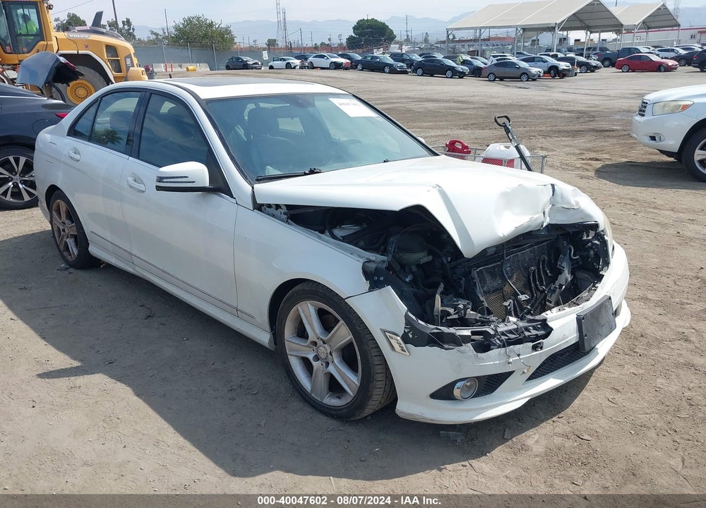 2010 MERCEDES-BENZ C 300 LUXURY/SPORT VIN: WDDGF5EB5AR112803