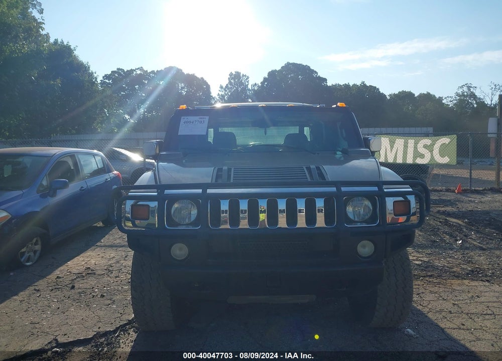 2005 HUMMER H2 SUT VIN: 5GRGN22U75H109185