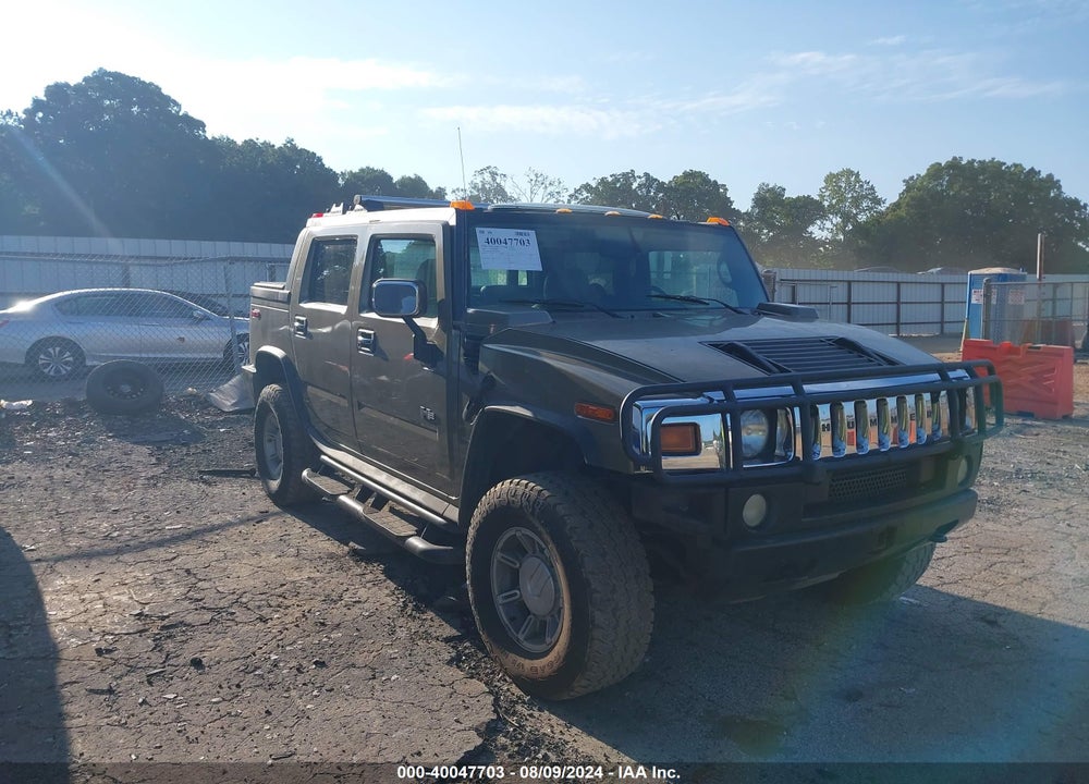 2005 HUMMER H2 SUT VIN: 5GRGN22U75H109185