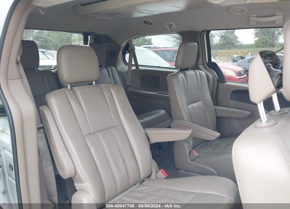 2014 CHRYSLER TOWN & COUNTRY TOURING VIN: 2C4RC1BG9ER399888
