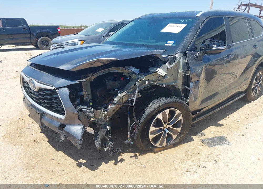 2024 TOYOTA HIGHLANDER HYBRID XLE VIN: 5TDKARAH5RS024822