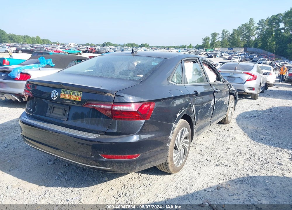 2021 VOLKSWAGEN JETTA 1.4T SEL VIN: 3VWE57BU2MM040547