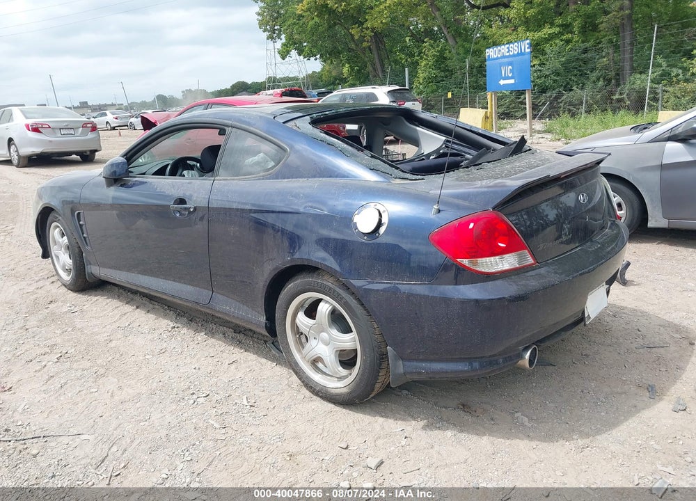 2005 HYUNDAI TIBURON VIN: KMHHM65D15U157845