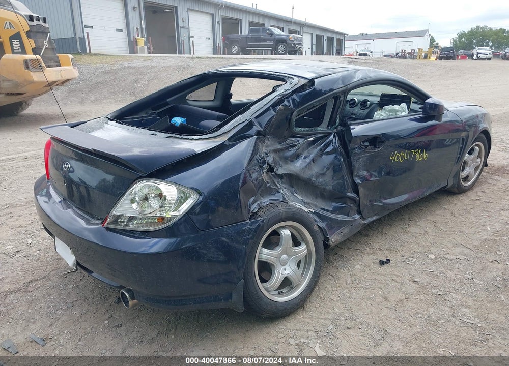 2005 HYUNDAI TIBURON VIN: KMHHM65D15U157845