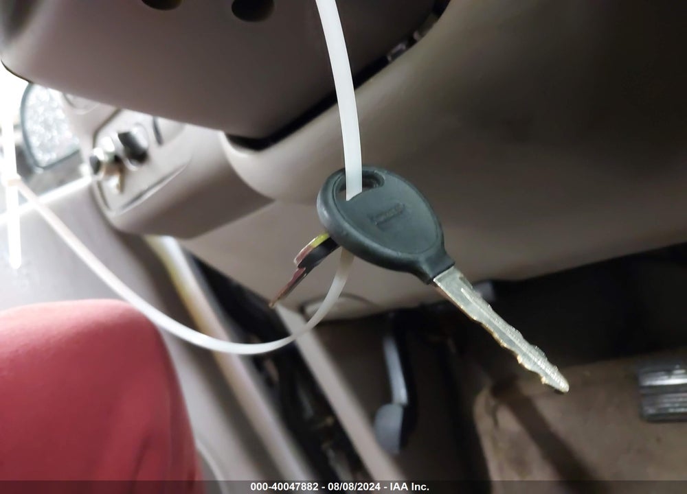 2001 DODGE GRAND CARAVAN SE VIN: 1B4GP24301B252103