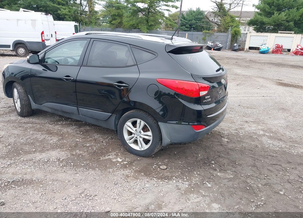 2013 HYUNDAI TUCSON GLS VIN: KM8JUCAC1DU609207