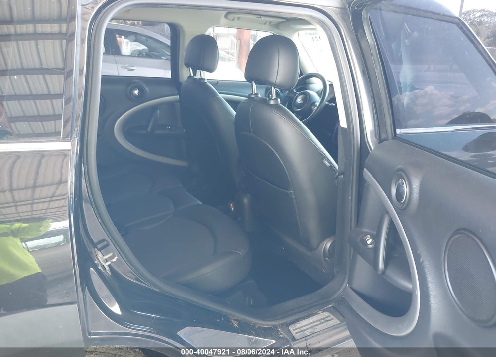 2016 MINI COUNTRYMAN COOPER VIN: WMWZB3C55GWR48652