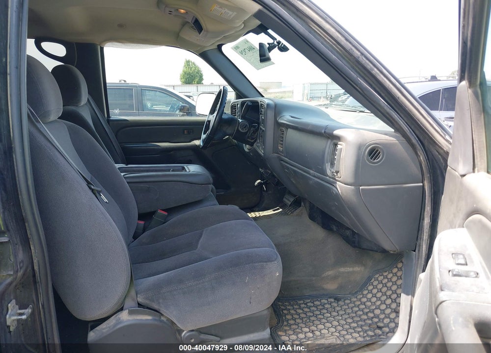 2004 GMC SIERRA 2500HD SLE VIN: 1GTHK23U84F228161