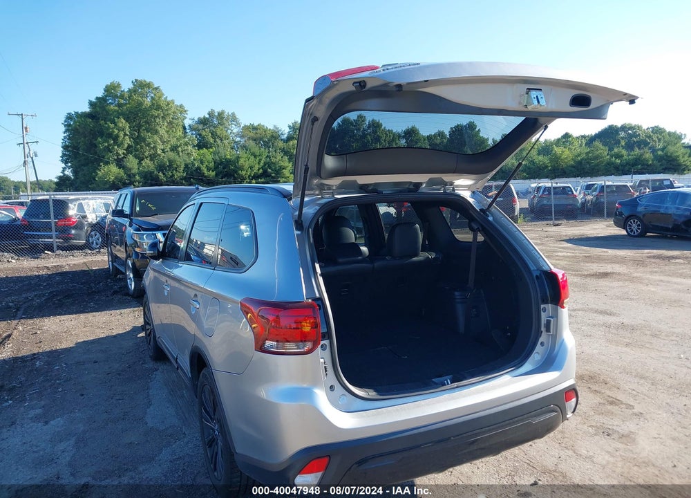 2020 MITSUBISHI OUTLANDER LE 2.4 VIN: JA4AD3A31LJ000746