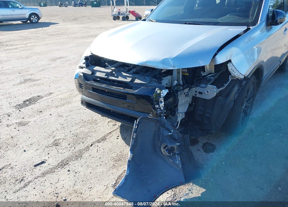 2020 MITSUBISHI OUTLANDER LE 2.4 VIN: JA4AD3A31LJ000746