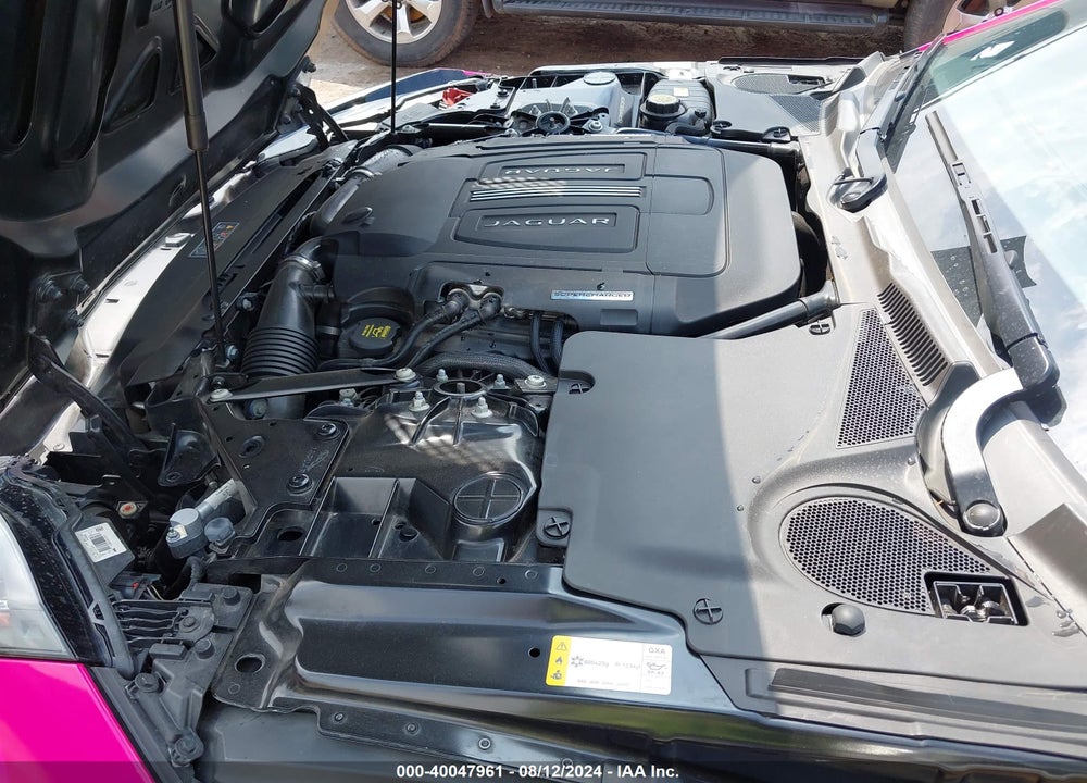 2016 JAGUAR F-TYPE VIN: SAJWA6AT8G8K22673