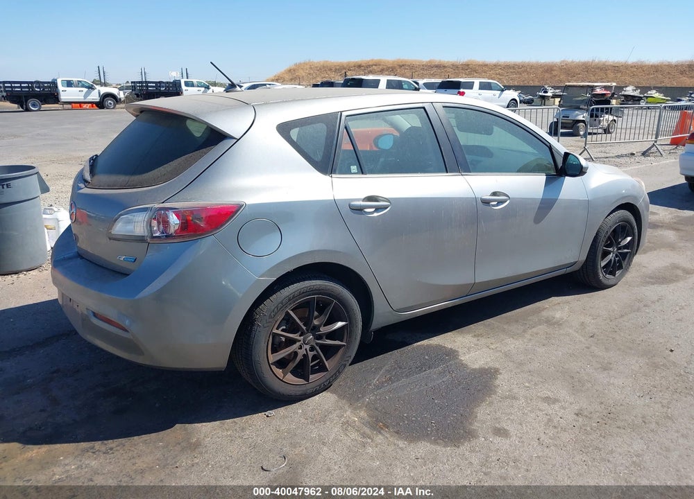 2012 MAZDA MAZDA3 VIN: JM1BL1L83C1606060