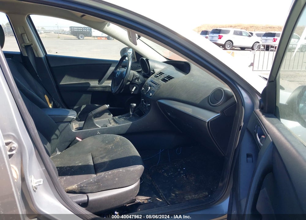 2012 MAZDA MAZDA3 VIN: JM1BL1L83C1606060